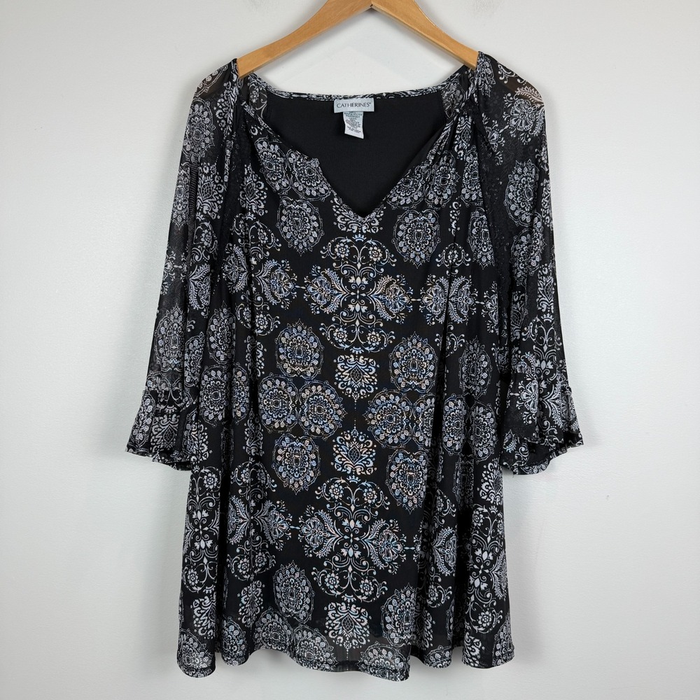 Catherines Top Women's 1X Plus Black White Medallion Floral‎ 3/4 Sleeve Blouse